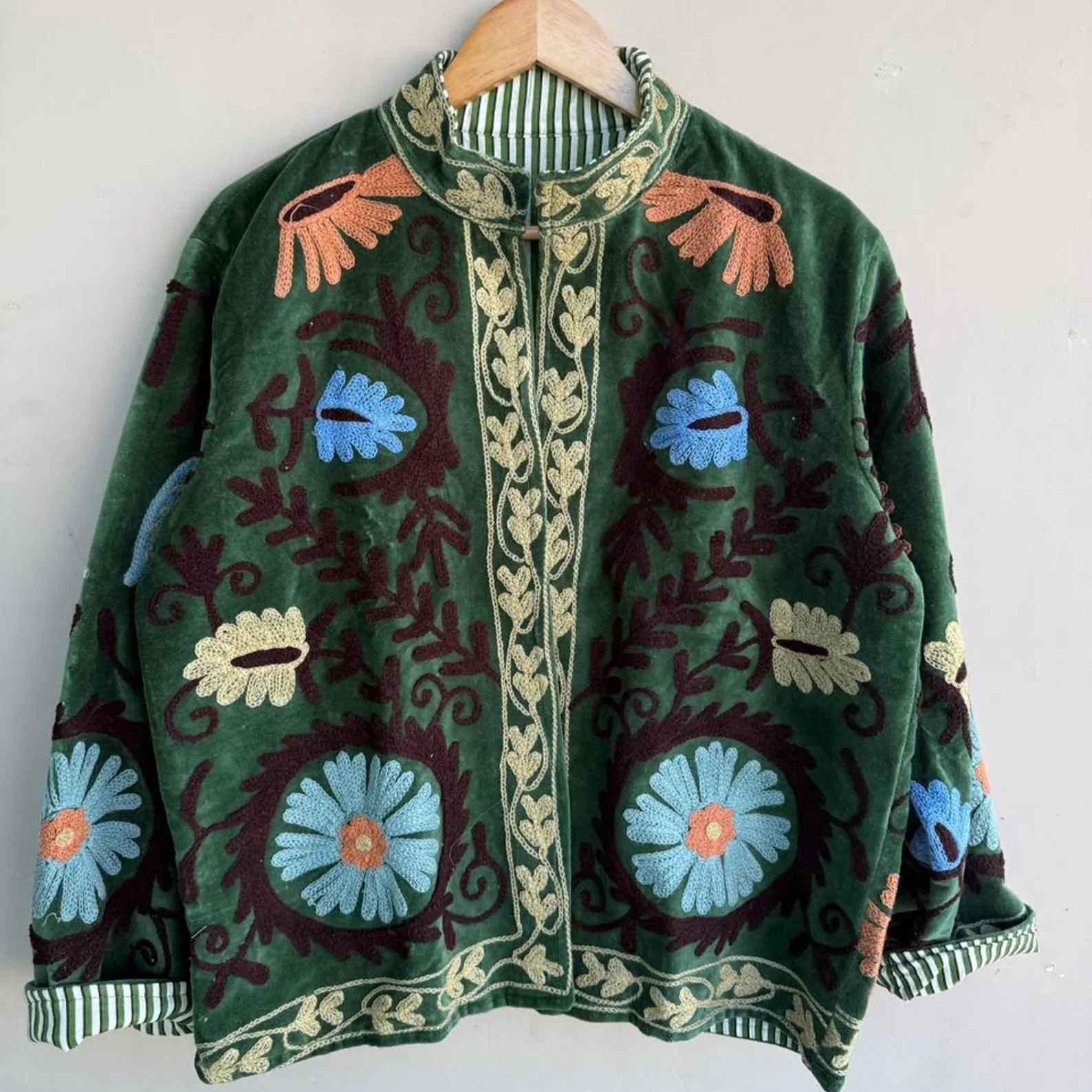 Green Suzani Embroidered Velvet Short Jacket (4)